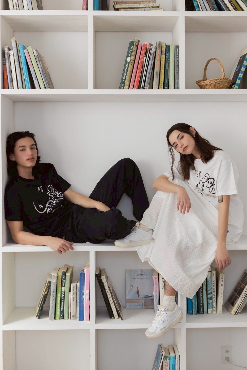 【大人オシャレTシャツ】 Kevin / BLACK / コットン100％ / レギュラーフィット / ユニセックス/ Tシャツ