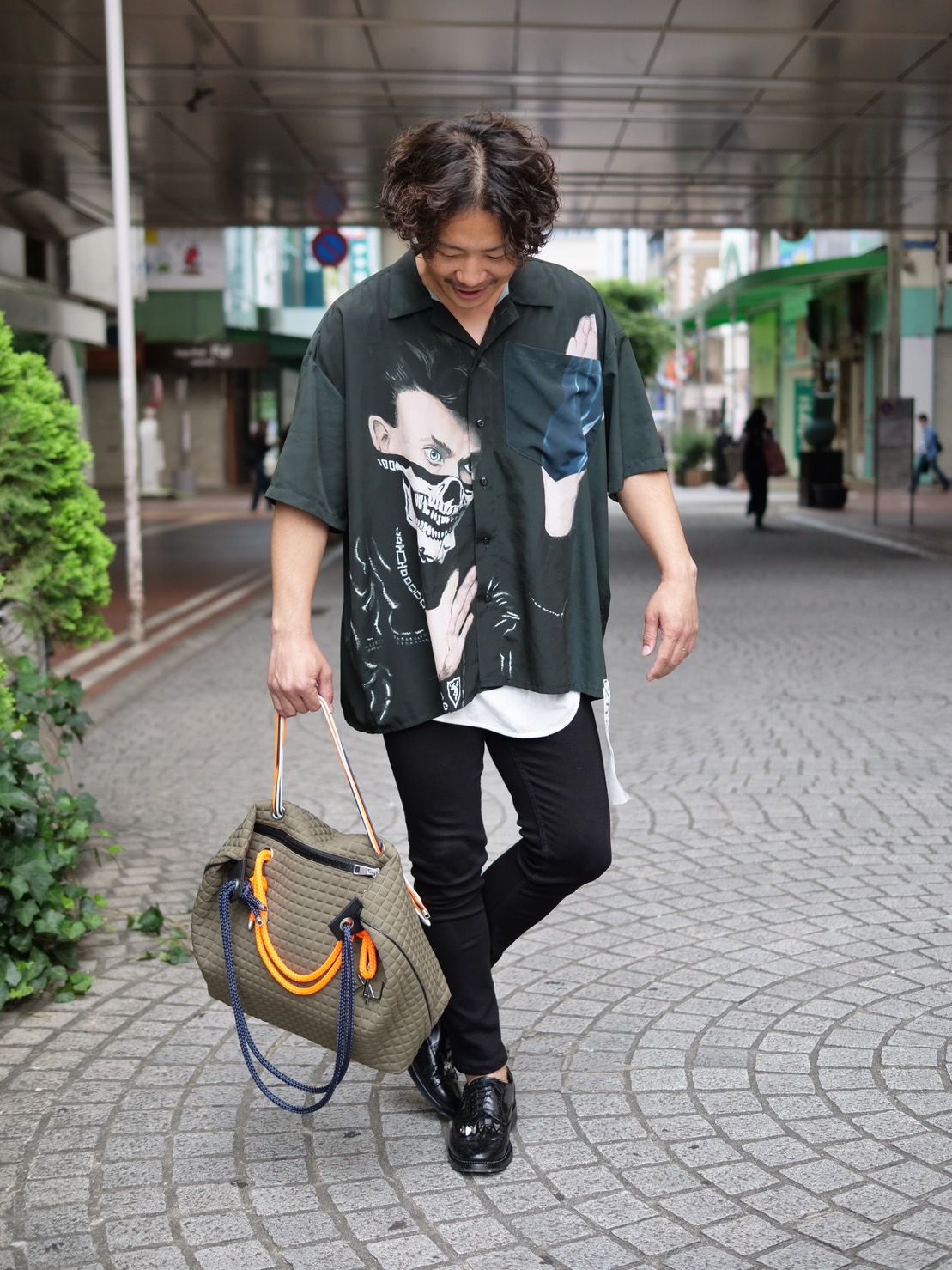 40歳から始めるアートなボタンシャツ。