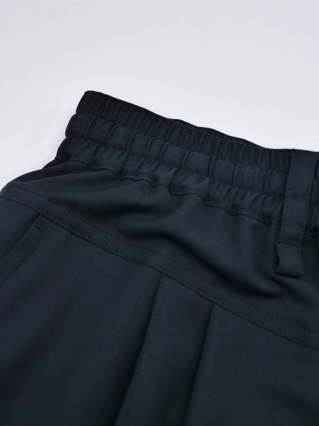 【おしゃれメンズパンツ】 / テーパードイージーパンツ/BLACK/ IRREGULAR TAPERED PT /春夏用パンツ / 日本製