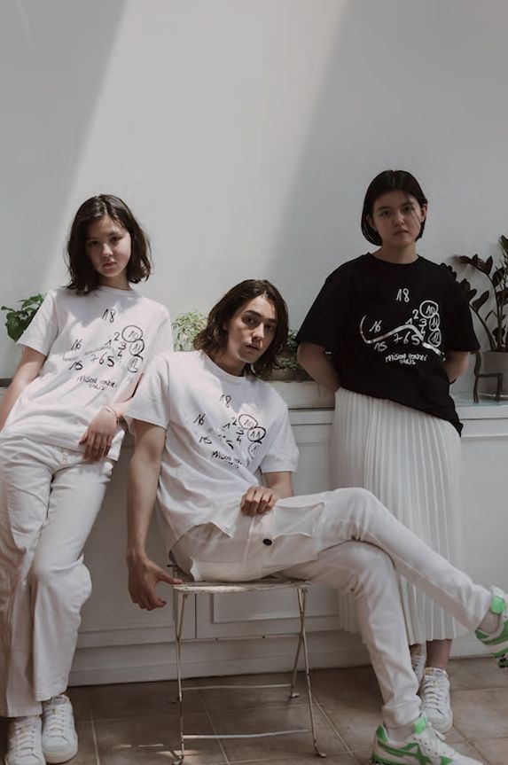 【大人オシャレTシャツ】 Kevin / BLACK / コットン100％ / レギュラーフィット / ユニセックス/ Tシャツ
