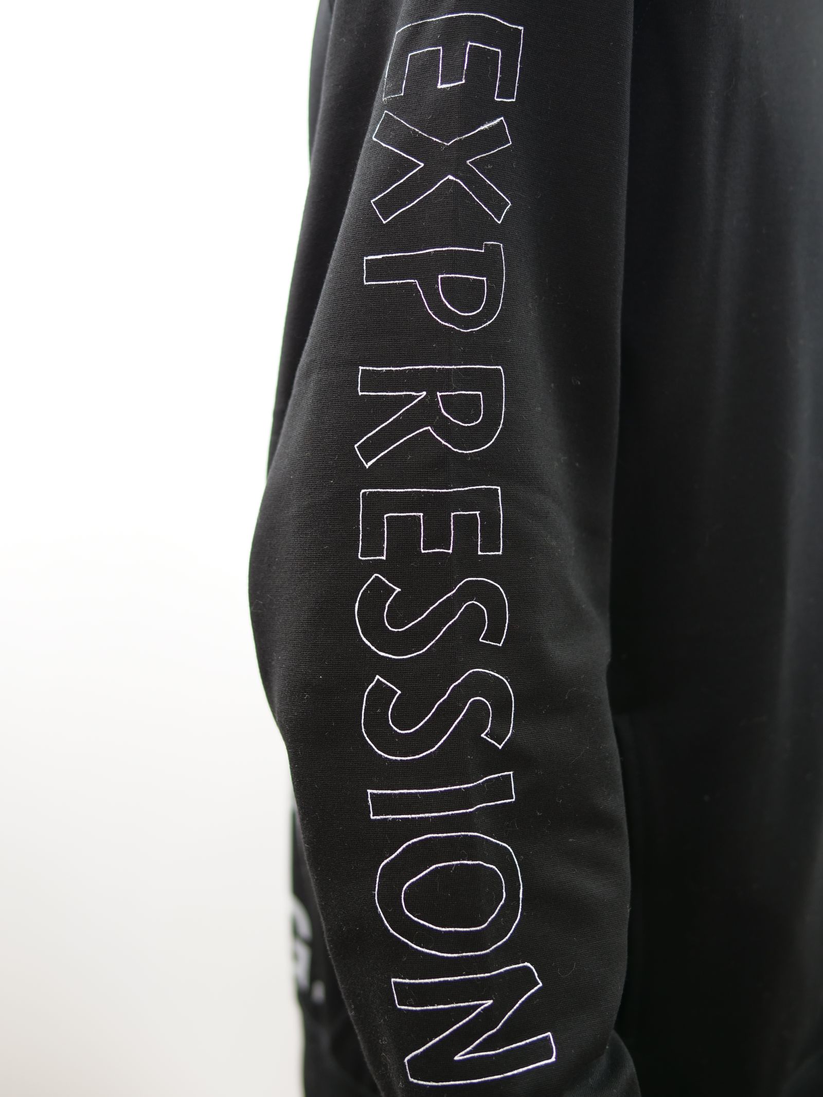 ONE-903 / ZIPHOODY / 別売パンツでSETUP可能 / ブラック/ イージーケア / ハンドメイド / アート /