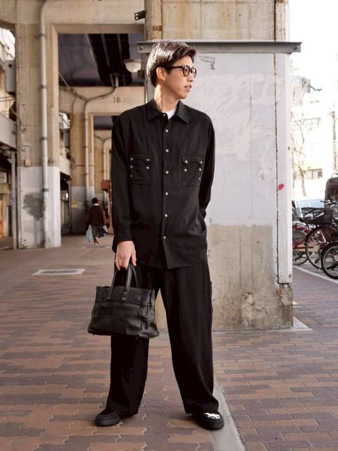 【大人を格上げする黒セットアップ｜リラックス×上質で魅せる洗練スタイル】