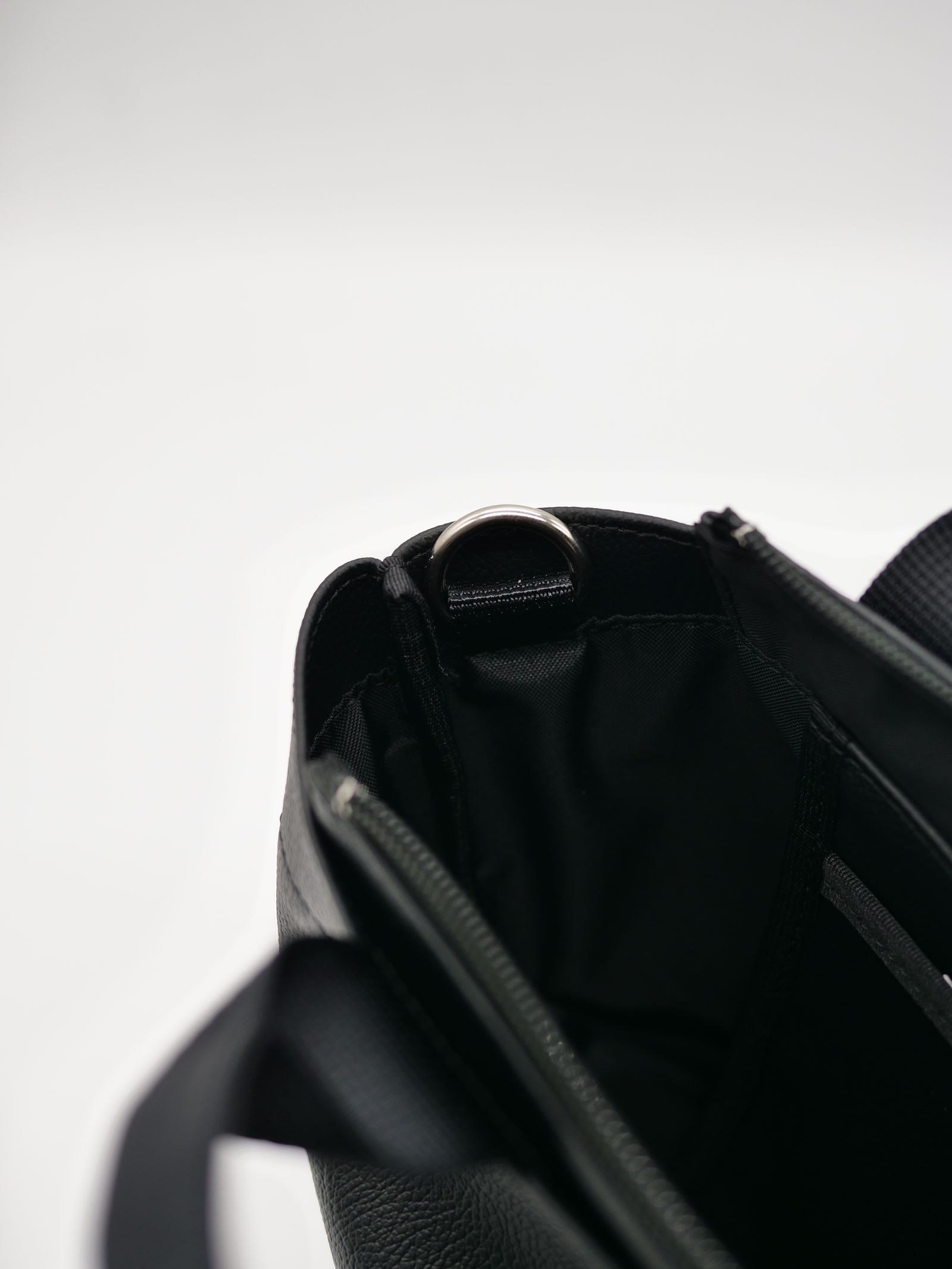 【実用性が高いBAG】 PARISブランドトートバッグ / BLACK / ハートデザイン / 刺繍 / ショルダーバック