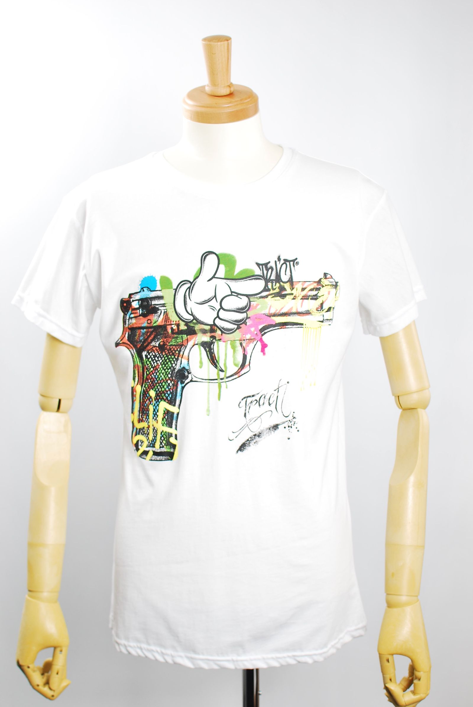 TR158M /GRAFFITI PISTOL / WHITE / グラフィティーTシャツ / アート / MADE IN ITALY