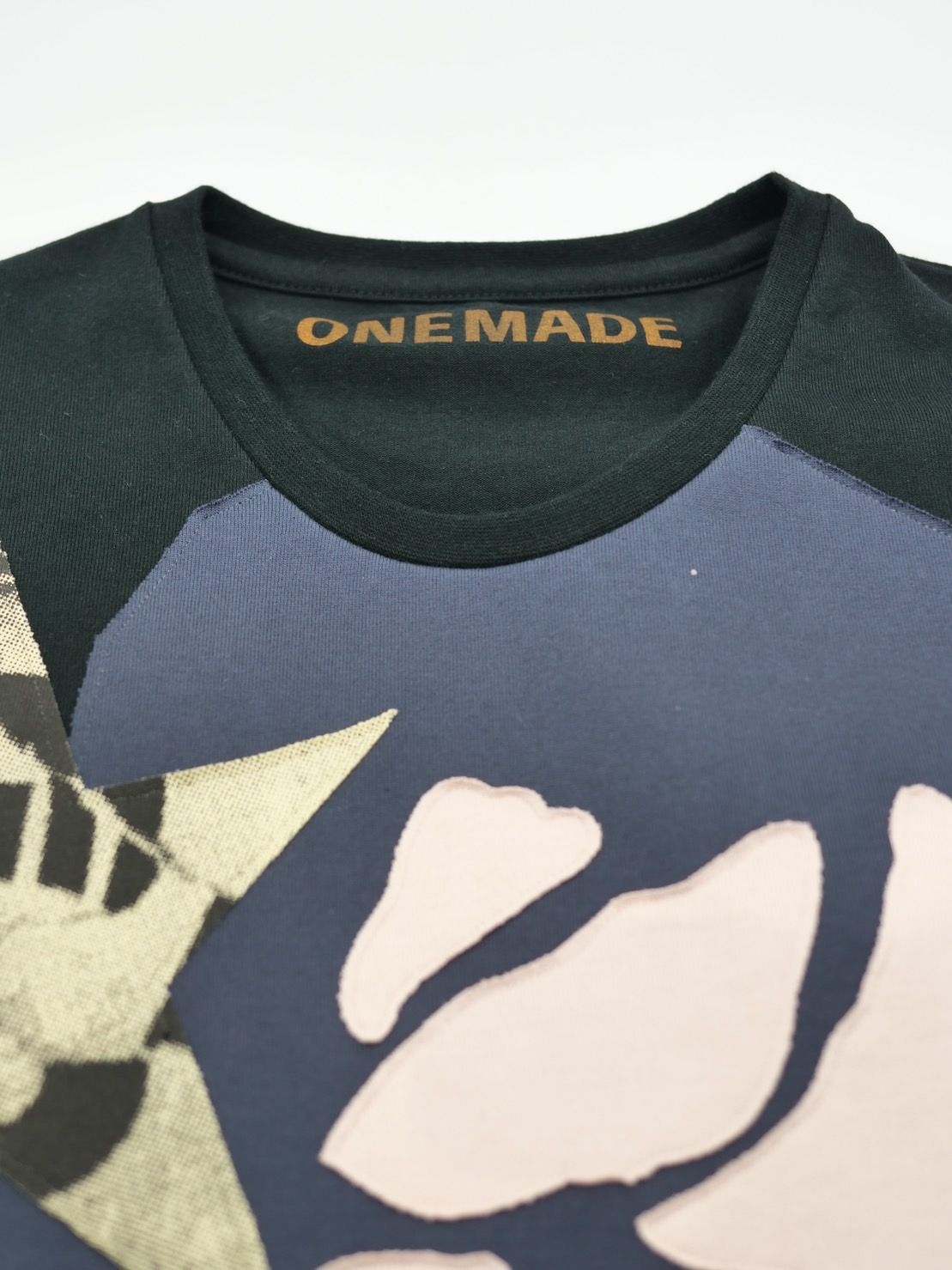 【パッチワークで表現】  Art Tシャツ / MADE IN JAPAN / BLACK / ハンドメイド / アートTシャツ / Artファッション