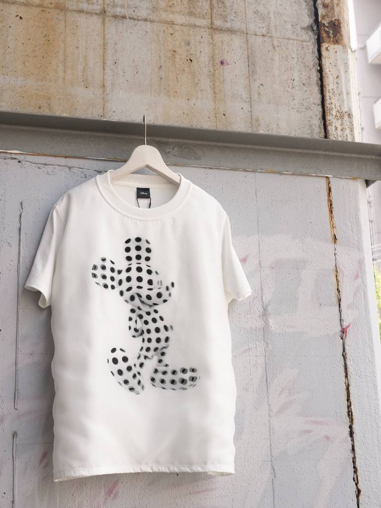 “ミッキーがアートになる”――ドットと3Dが生む、大人のための特別なTシャツ