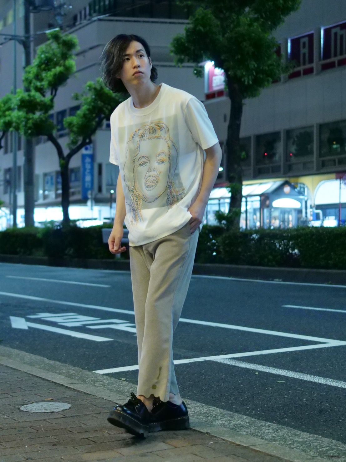 「芸術の秋」オシャレな大人はアートTシャツでコーディネート