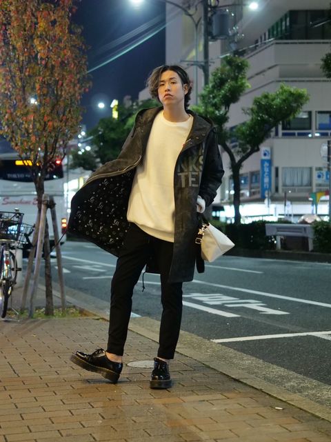偉人をまとう、アートなジャケット