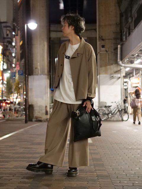 淡色で”デキそうな大人の雰囲気”を表現