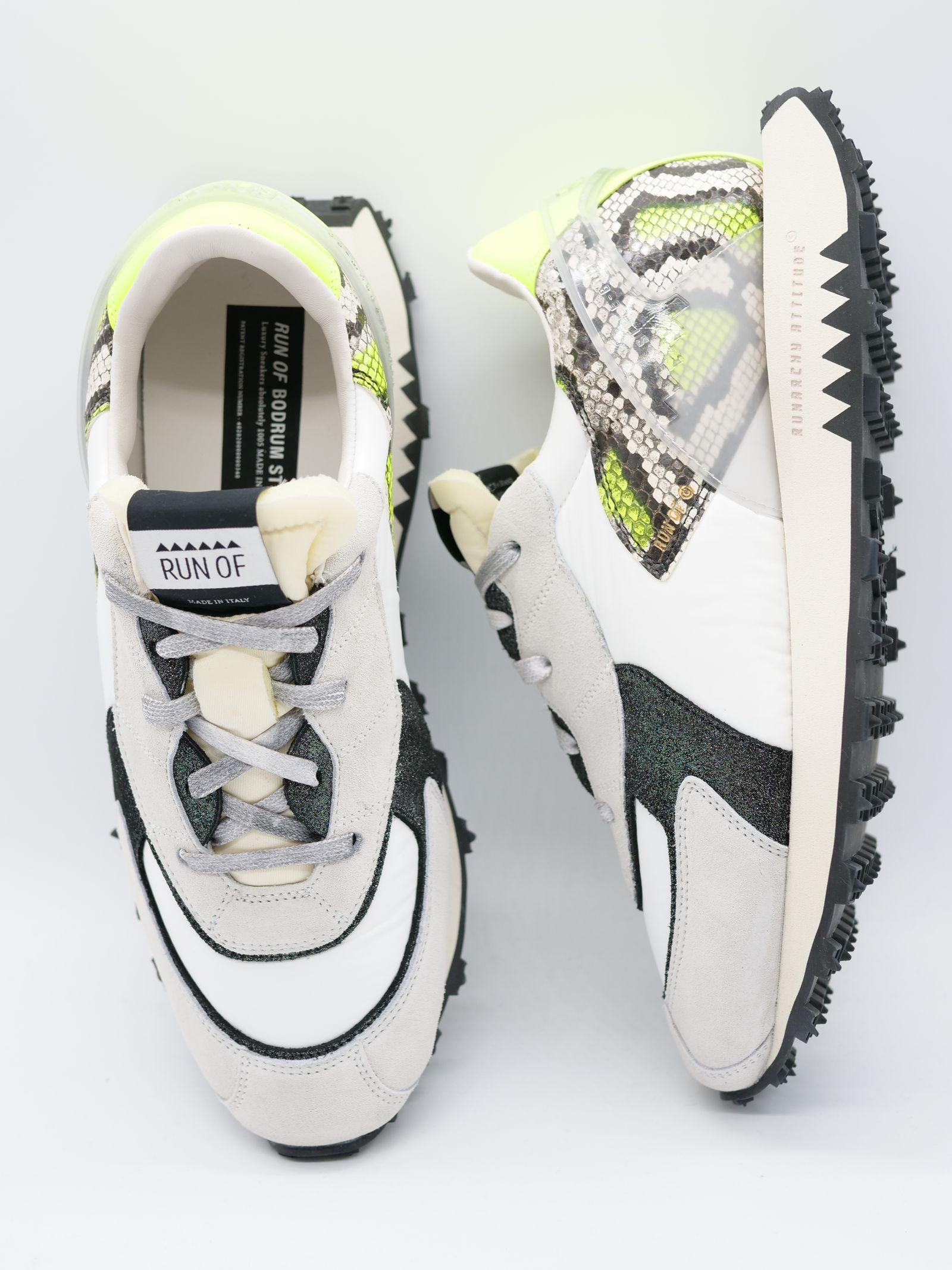 限定モデル"Safari 2021年6月号掲載" Python / 40038-R3 /
