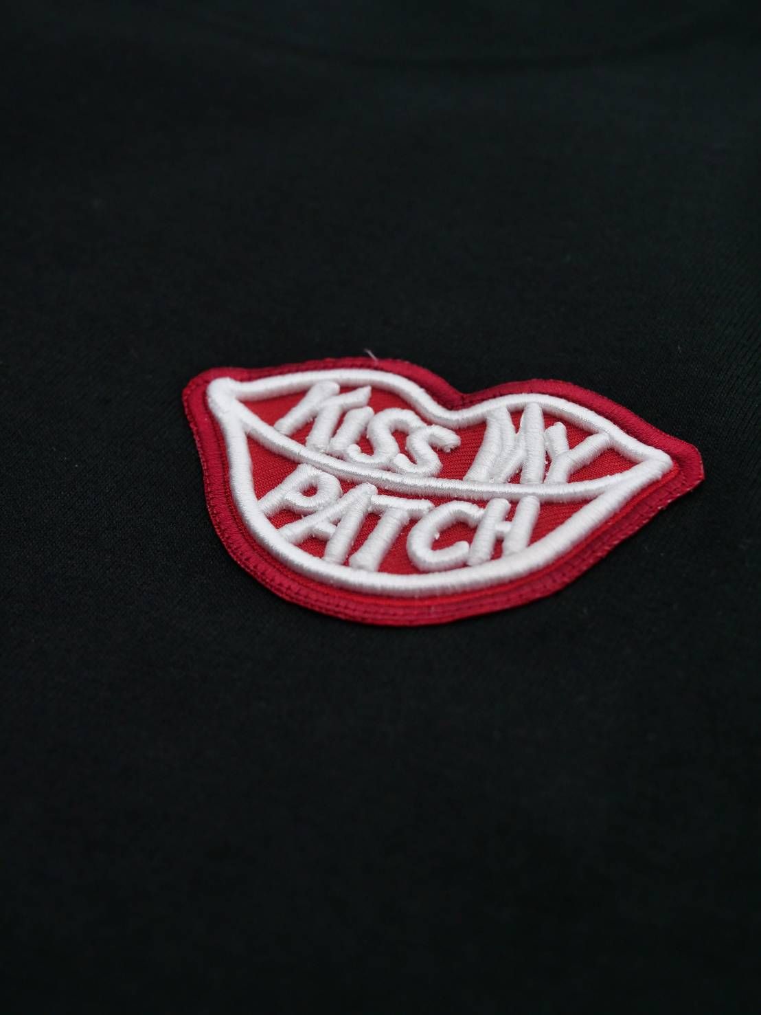 「リメイクTシャツ」 キスマークTシャツ /ワッペン / KISSMY PATCH / BLACK  / ユニセックス / usaコットン tシャツ