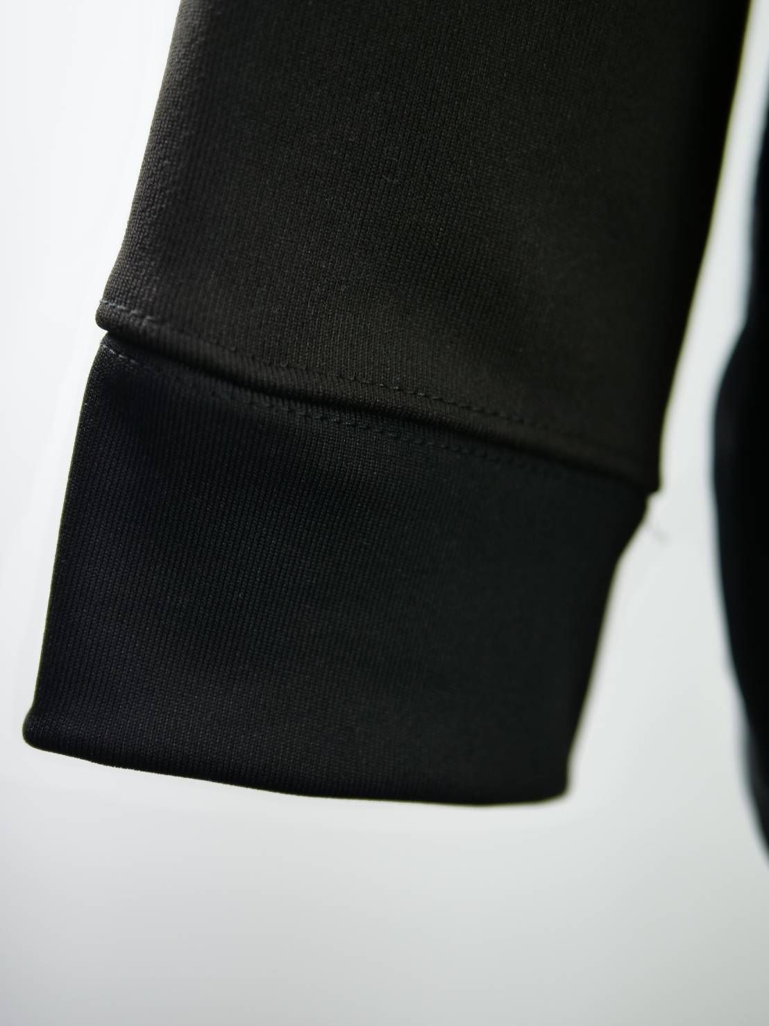 【3Dハローキティデザイン】TR-122 アートパーカー / サンリオ / BLACK / ユニセックス