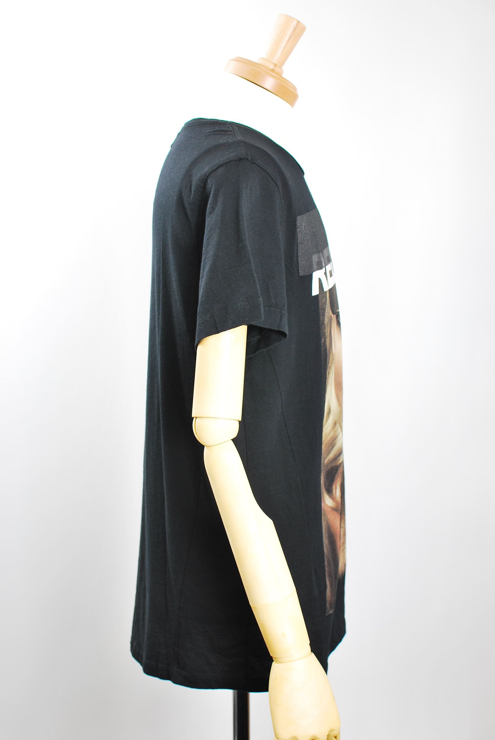 49BSAF02 / SAINT SINNER / 日本未発売 /ロックガールTシャツ/アーティスト着用ブランド