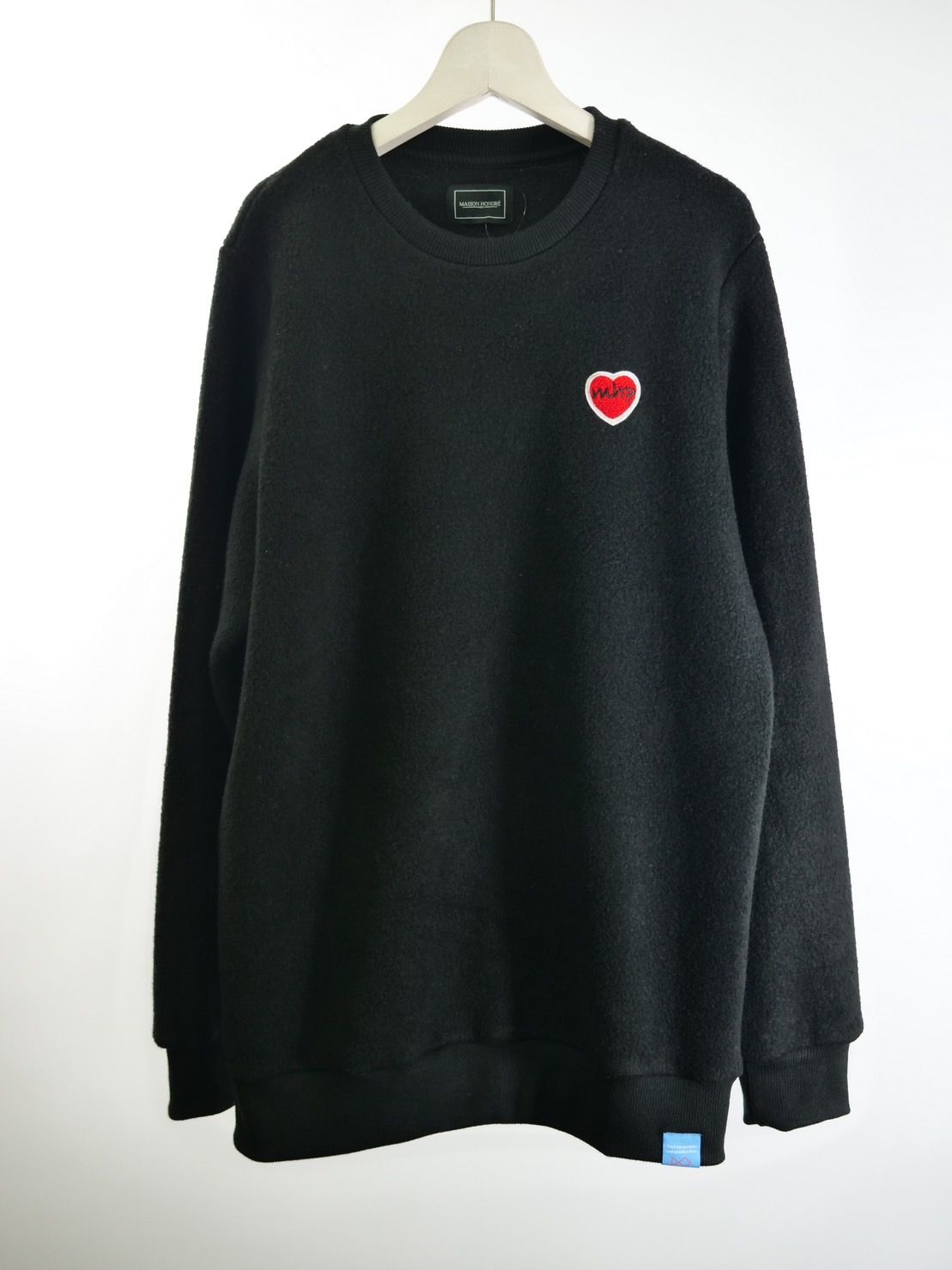 【パリで愛される】PARISブランド /  ハートワンポイント / WOOLブレンド / ユニセックス / セーター