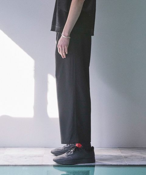 【大人専用のリラックスパンツ】セミワイドスラックス / BLACK / ブラック / テーパード / ウエスト調整可能なイージパンツ / ドライタッチ素材