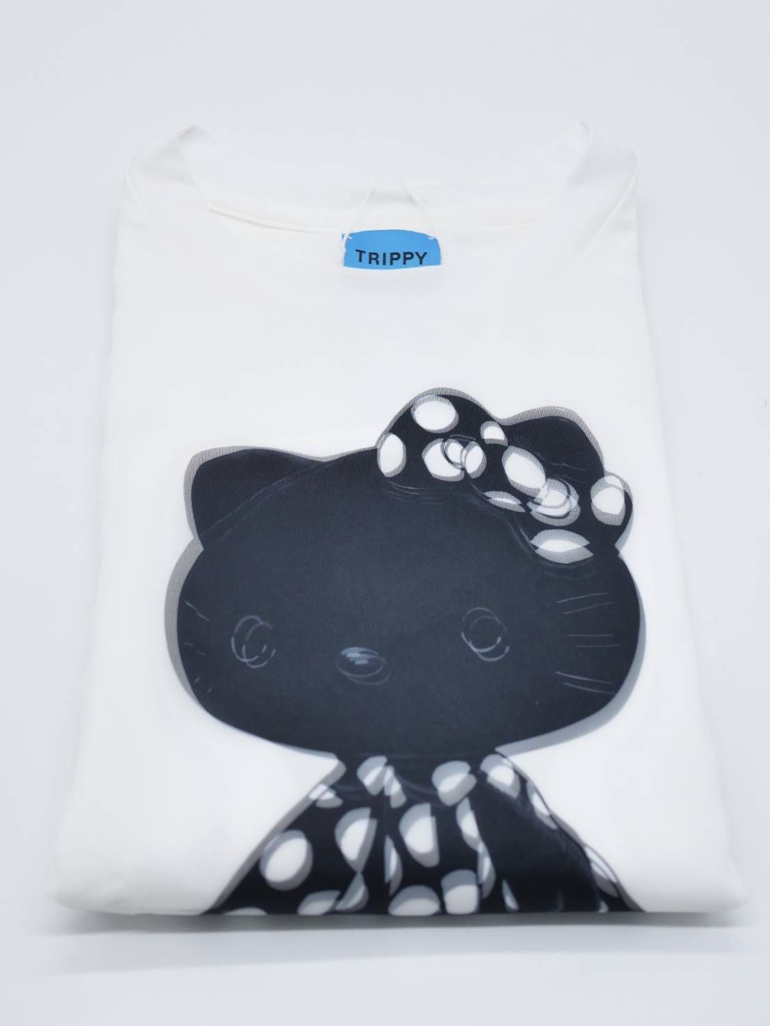 【3Dハローキティデザイン】 アートTシャツ / サンリオコラボ  / WHITE / ユニセックス