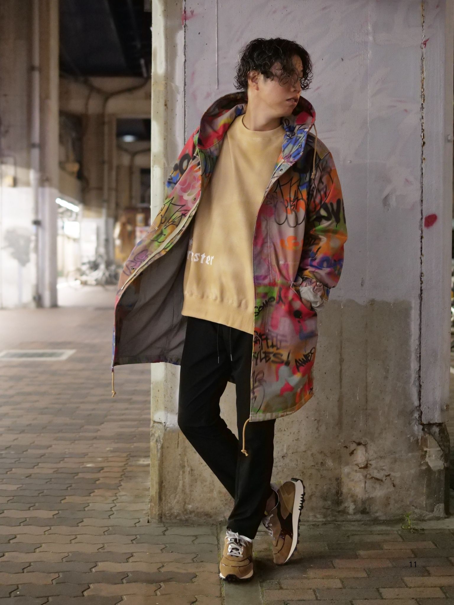 色彩をまとう大人のYラインコーデ｜モッズコートを主役にした秋冬スタイル