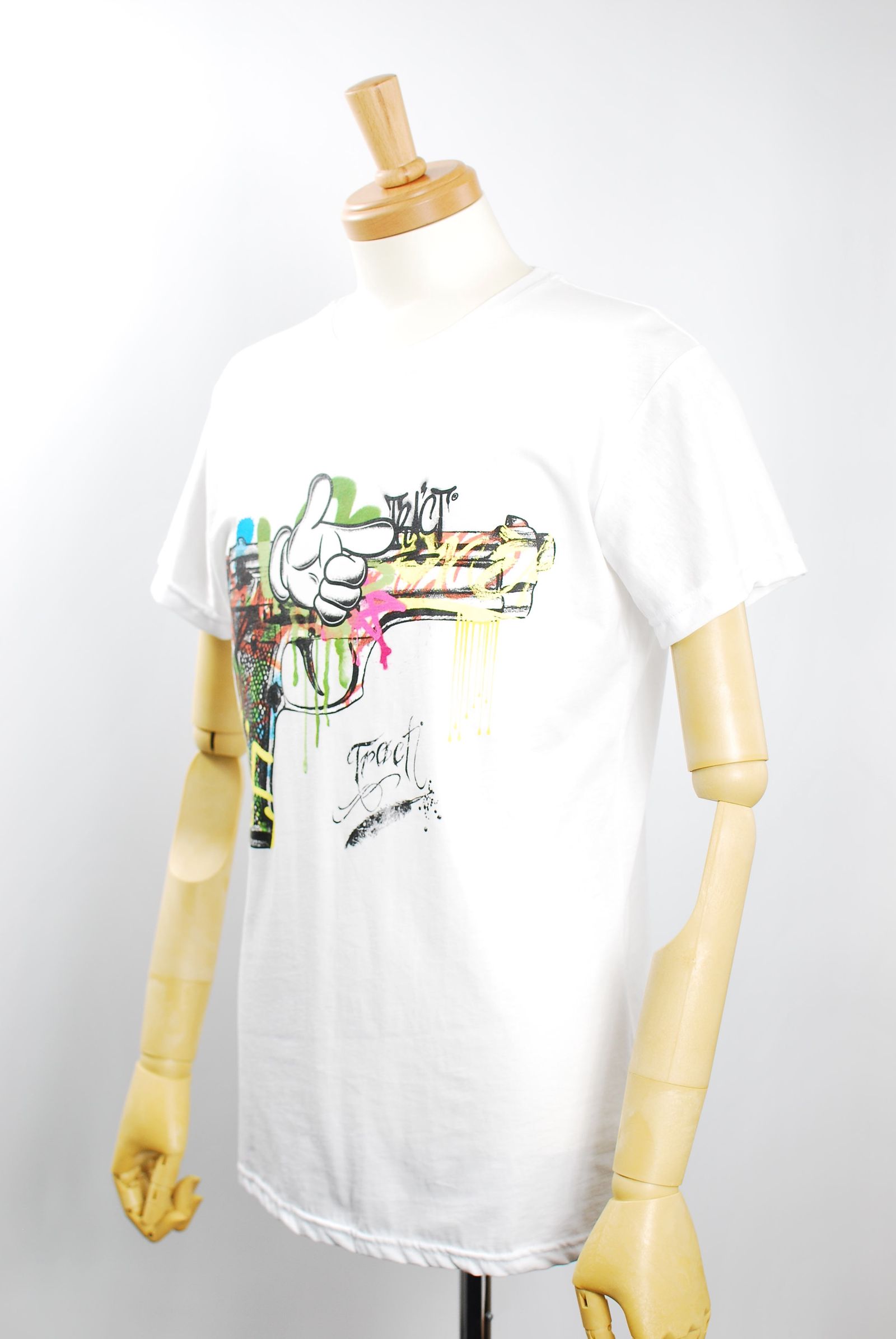 TR158M /GRAFFITI PISTOL / WHITE / グラフィティーTシャツ / アート / MADE IN ITALY