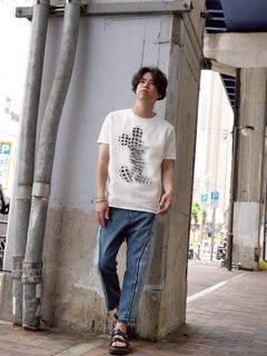 時代を超える定番、白T×デニム