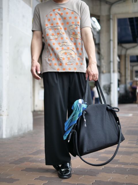 Aラインを強調した大人のコーディネート