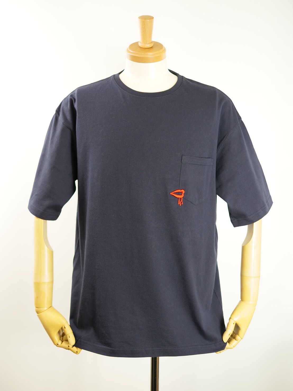 【3D刺繍】LANDER BLUE オリジナル / NAVY / ネイビー  / マリリンモンローキスマーク / ビックシルエット / 1ポケTシャツ