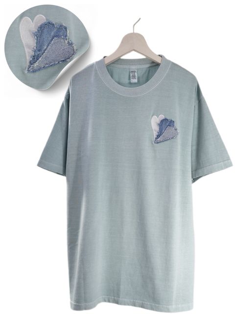 【ハートデザイン】 刺繍Tシャツ / 6.6オンス / ガーメントダイ / SAX BLUE / ヘヴィウエイト / シンプルTシャツ / 1ポイントデザイン