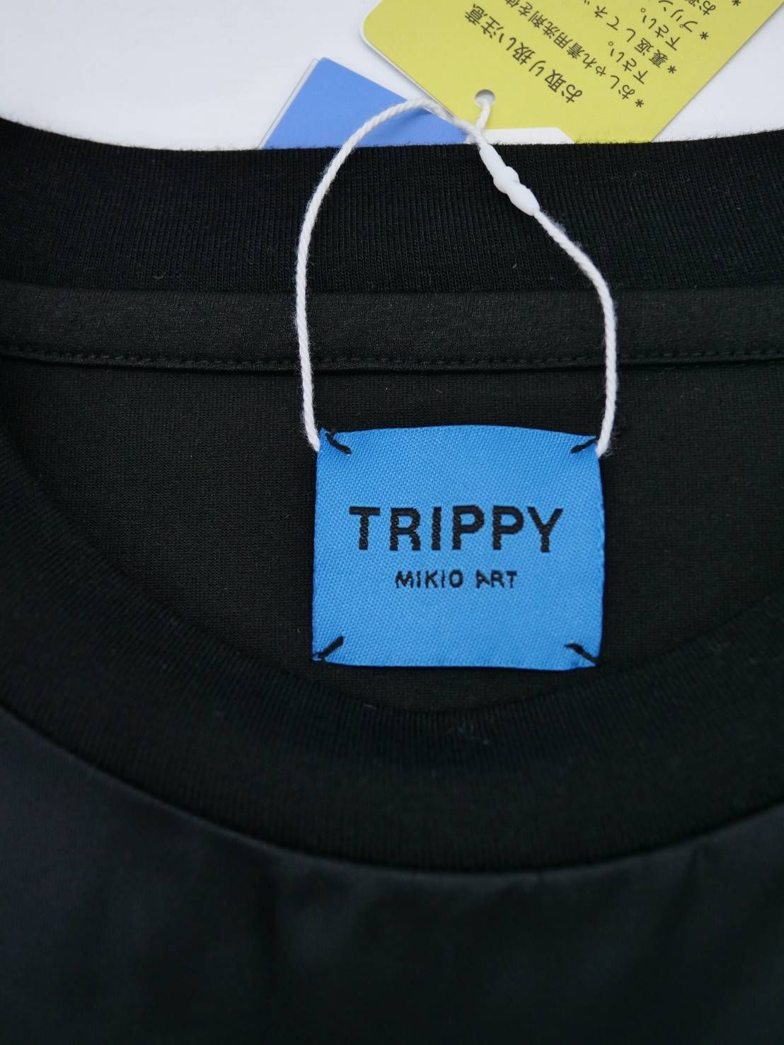 【3Dハローキティデザイン】 TR-048 / アートTシャツ / サンリオコラボ /BLACK / ユニセックス