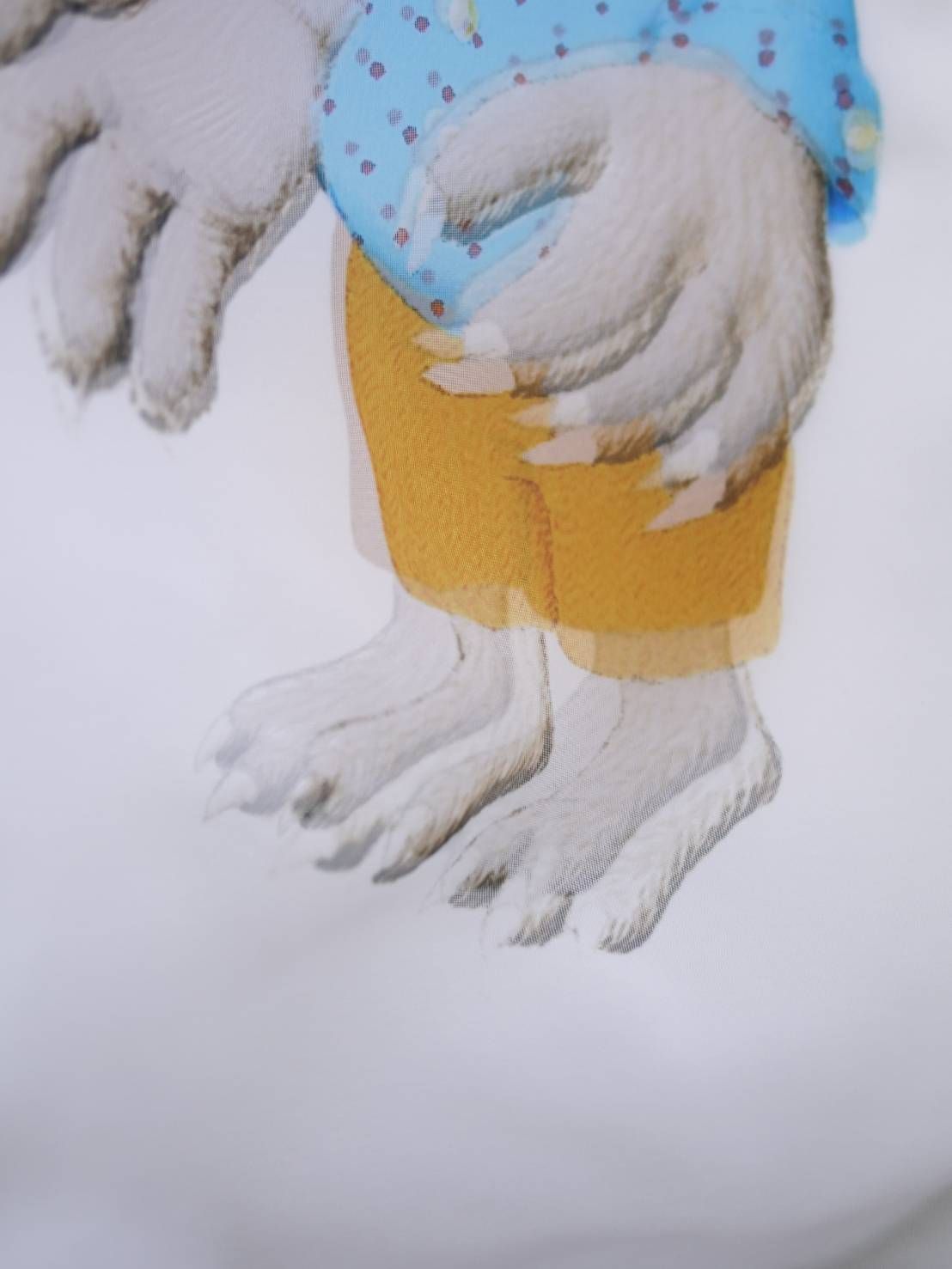 可愛いだけでは終わらない。違和感を纏う3DアートTシャツ / UNISEX /WHITE/ オーバーサイズ