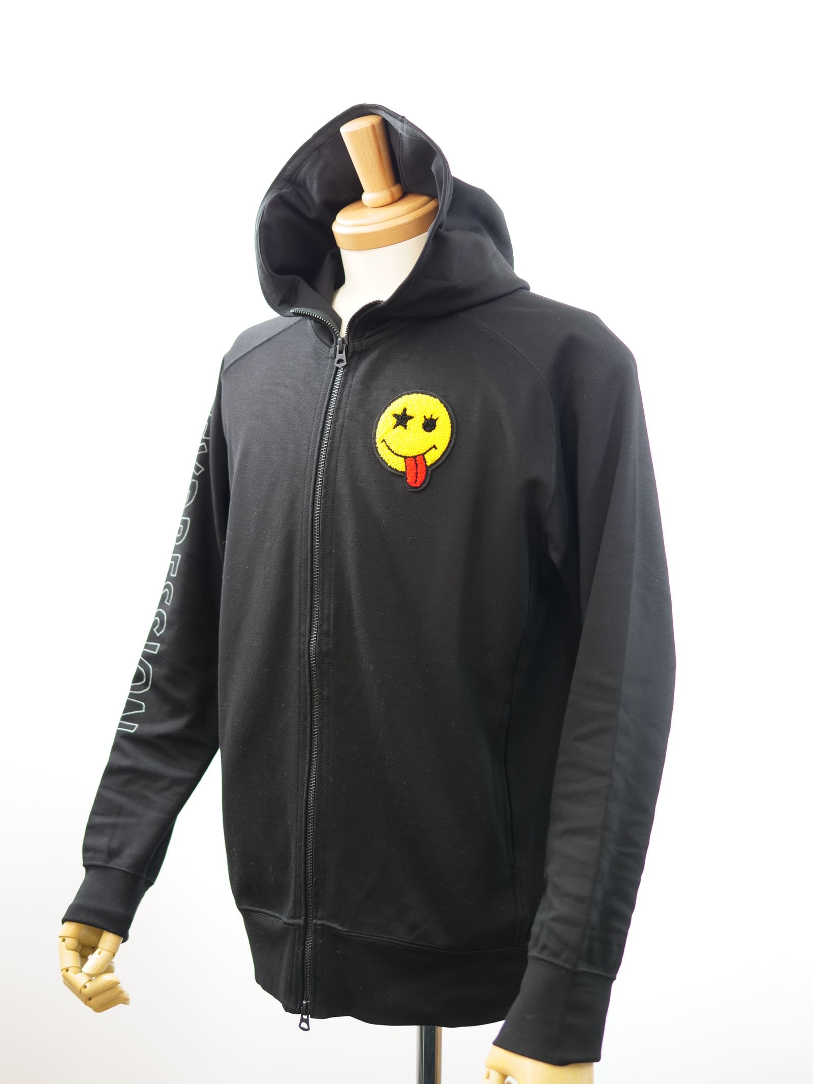 ONE-903 / ZIPHOODY / 別売パンツでSETUP可能 / ブラック/ イージーケア / ハンドメイド / アート /