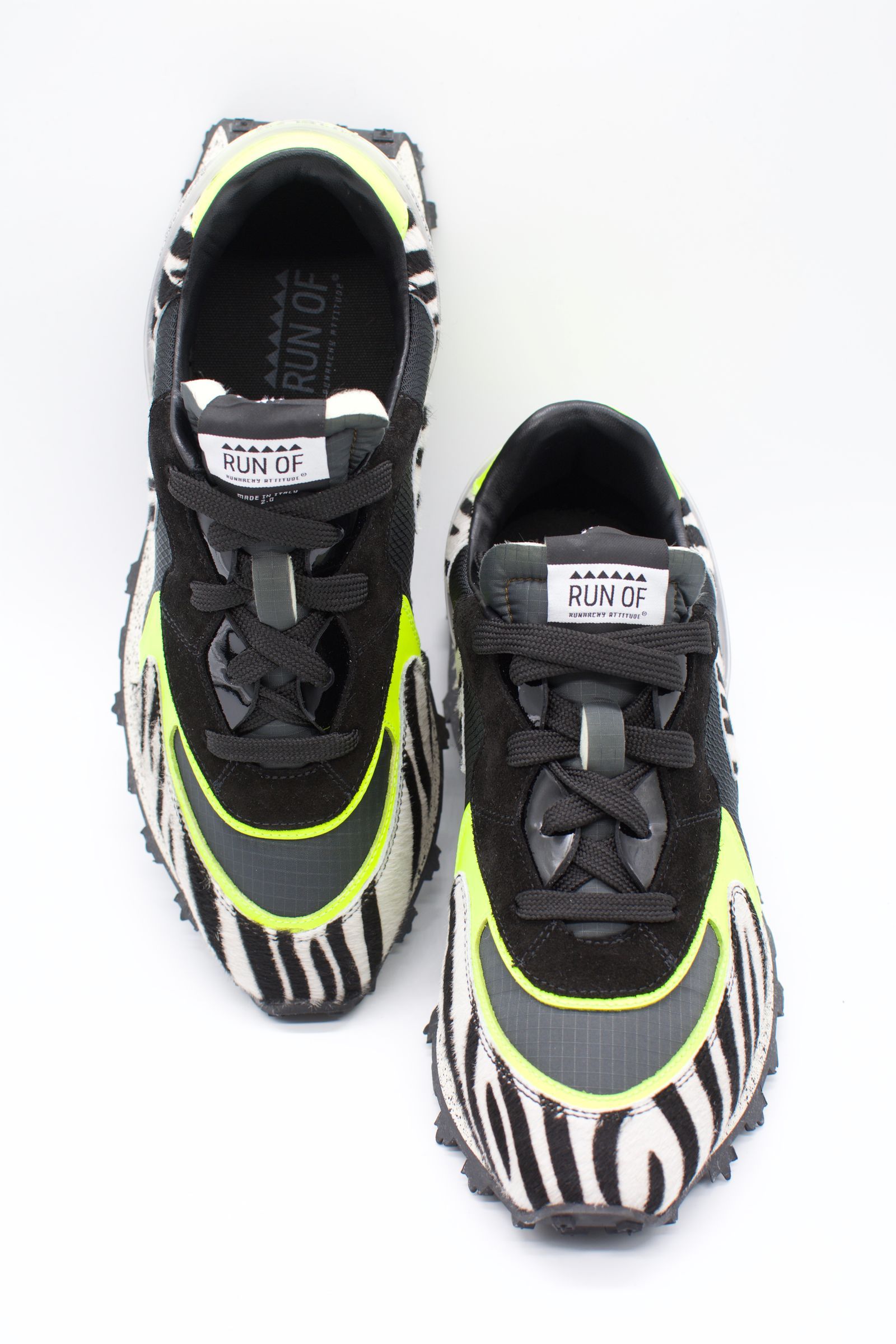 RUNOFスニーカー/  NAIROBI / ナイロビ /大注目スニーカー / 異素材コンビネーション / ダットスニーカー / BOEMOS社