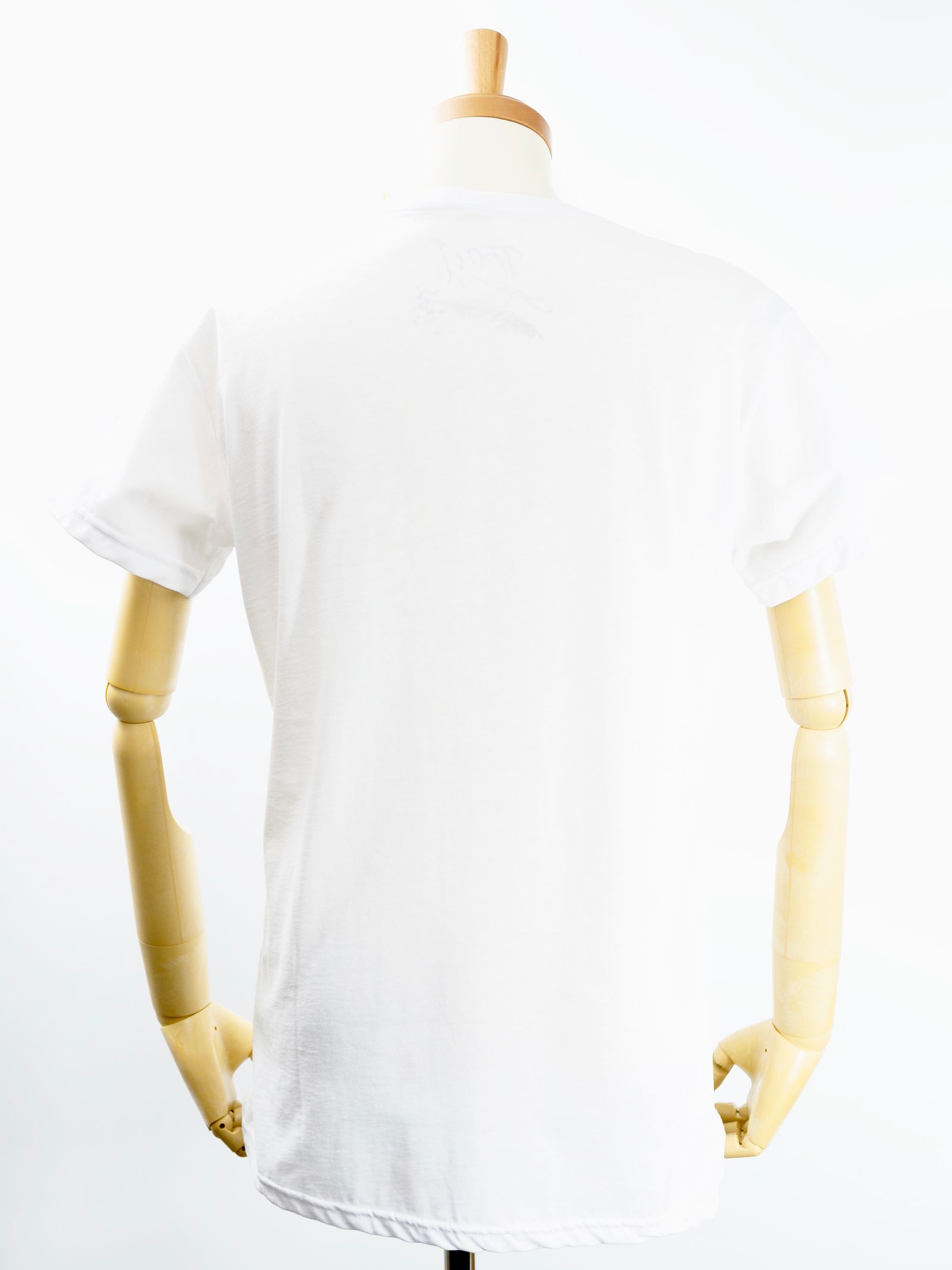 【イタリアのアートブランド】PEACE & LOVE  AIR BRUSH /  Tシャツ / WHITE /  TR204M / AIR BRUSH  / MADE IN ITALY