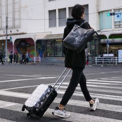 旅行先の装いは「楽さ」と「カッコよさ」が最適解