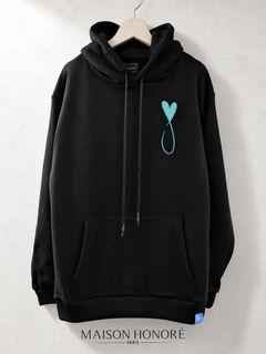 MAISON HONORÉ（メゾンオノレ）ハート刺繍 プルオーバーパーカー メンズ｜コットン100％・ティファニーブルー刺繍