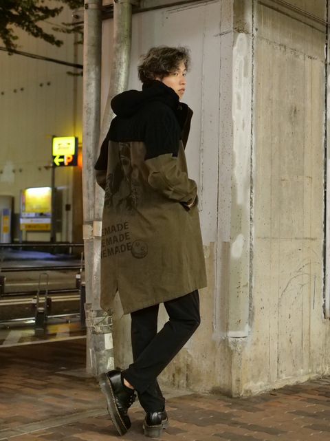 こなれた大人は「トレンドのART」を普段の装いに