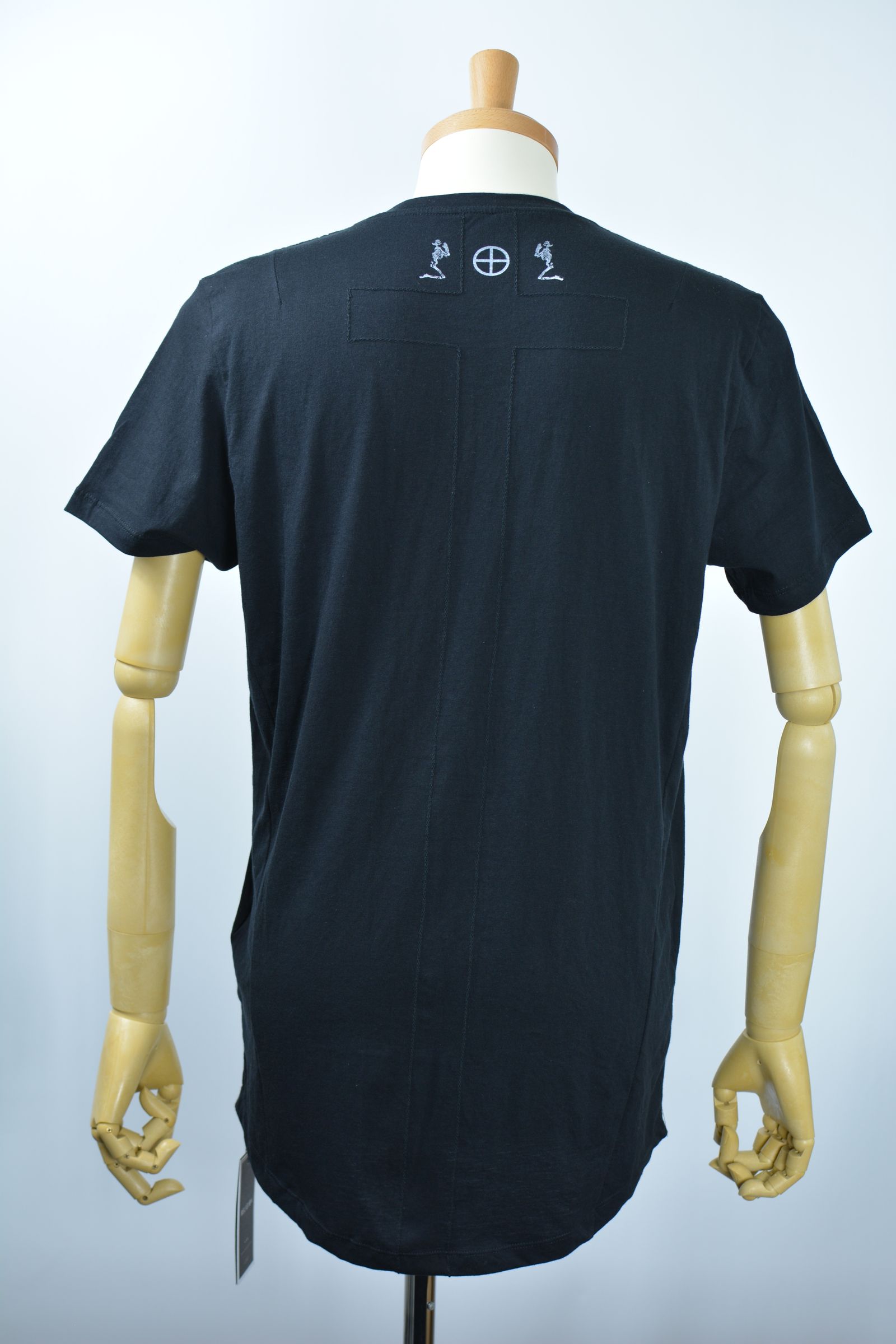 MCPPYF30/ Praying Skeleton / 日本未発売 /ロックTシャツ/アーティスト着用ブランド / コットンジャージー