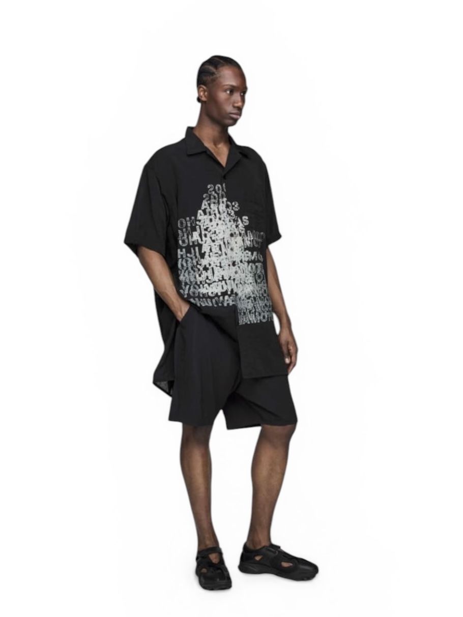 Y-3 PLACED GRAPHIC SHORT SLEEVE LONG SHIRT/ Y-3 プレイスト グラフィック ショートスリーブ ロングシャツ/ BLACK/ 2026SS NEW