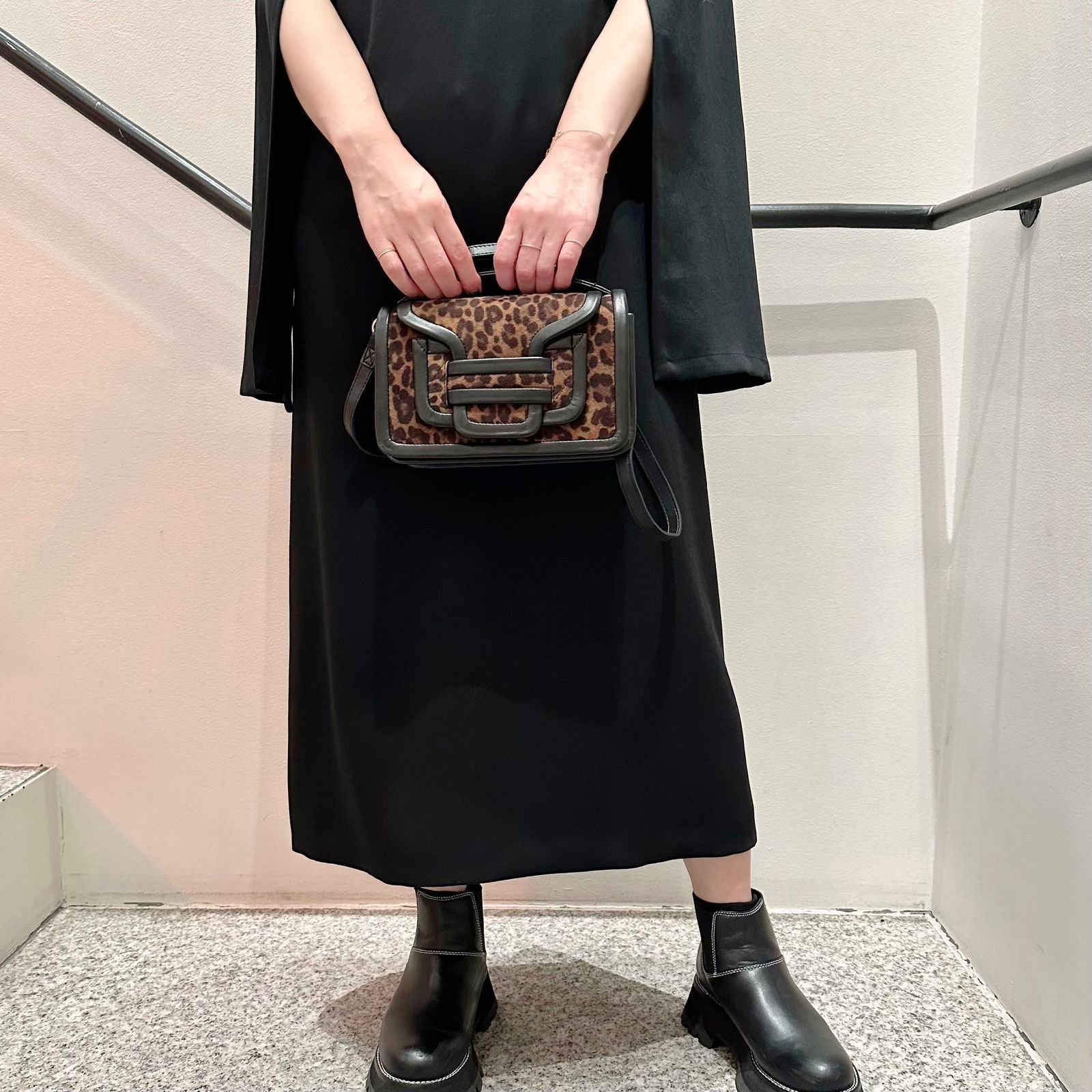 Alpha hand bag / ハンドバッグ / ショルダーバッグ / クラッチバッグ / レザー / レオパード