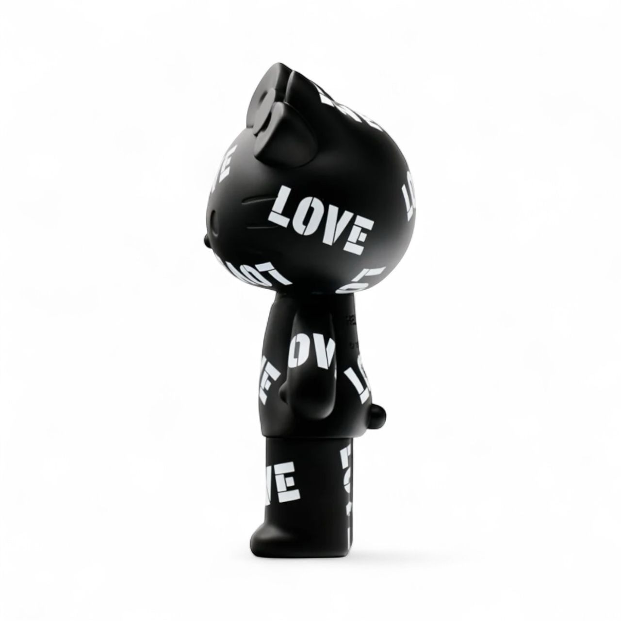 HALLO KITTY BLACK SERIES / LOVE / new