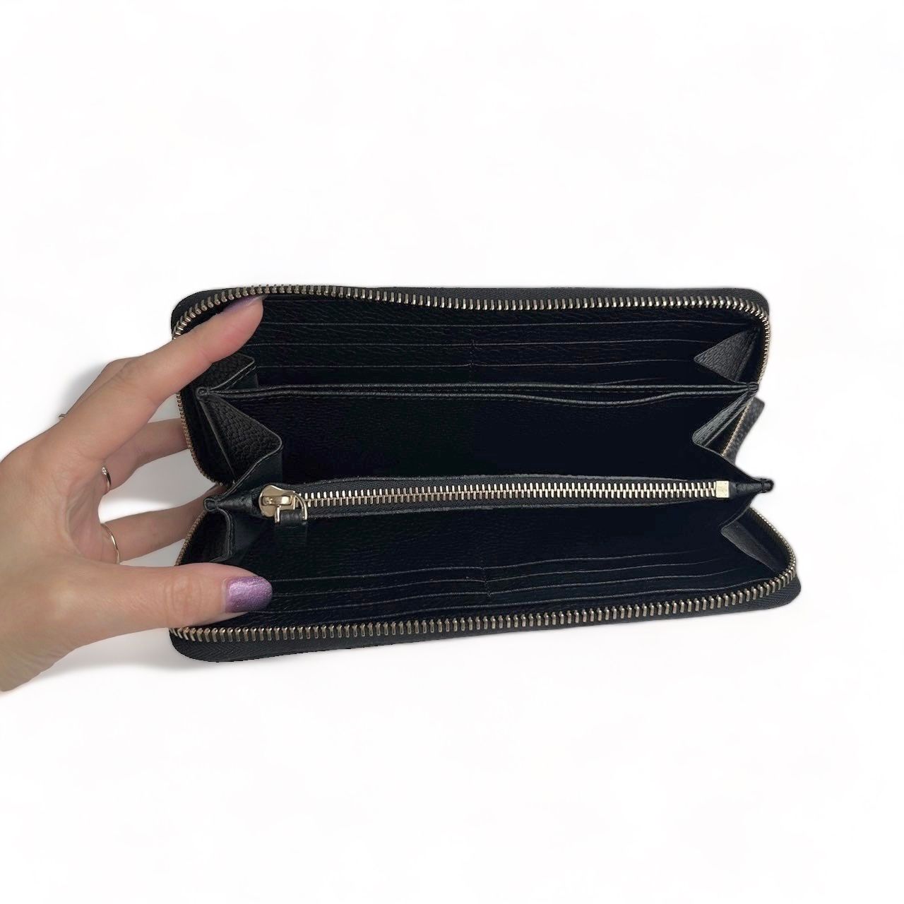 ロックスタッズ グレインカーフスキン ジップウォレット / 長財布 / ロックスタッズ / カーフレザー / ブラック