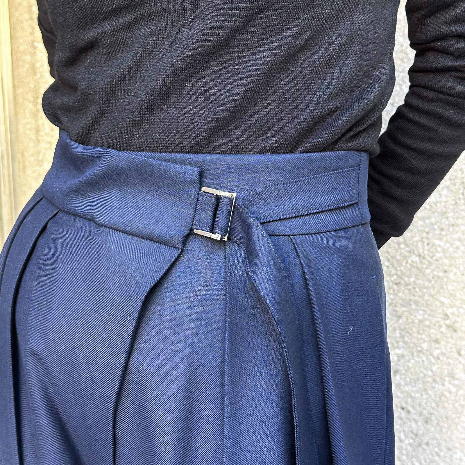 Barel pants / テーパードパンツ / ベルトパンツ / ネイビー