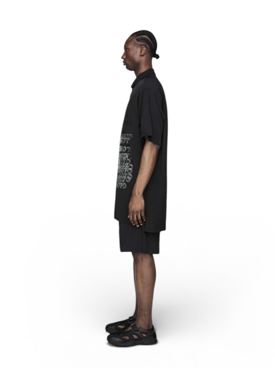 Y-3 PLACED GRAPHIC SHORT SLEEVE LONG SHIRT/ Y-3 プレイスト グラフィック ショートスリーブ ロングシャツ/ BLACK/ 2026SS NEW