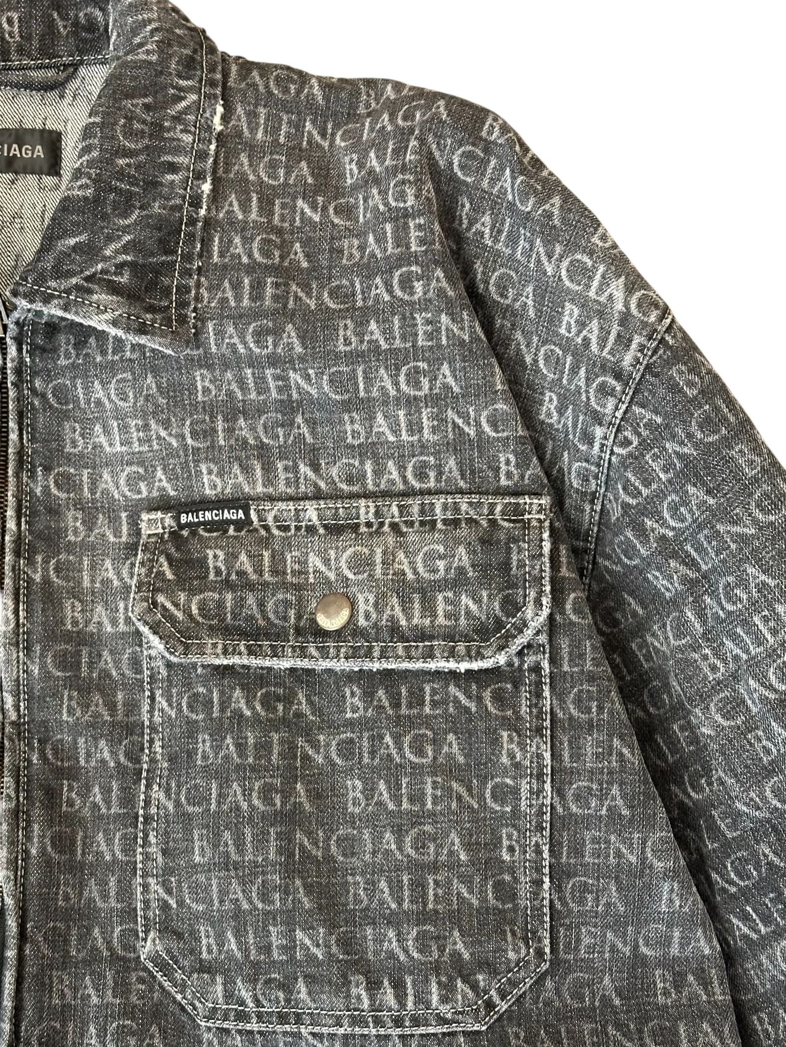 ジップアップ BALENCIAGAロゴ デニムジャケット ラージフィット / メンズ / ウェア / デニム / ブラック/グレー / 2026SS NEW
