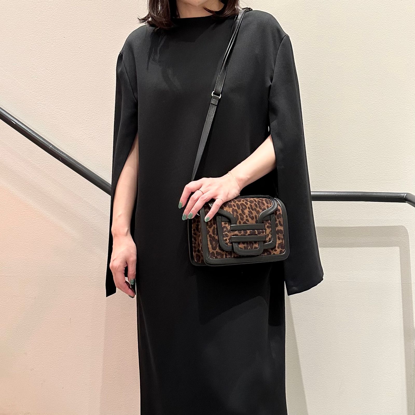 Alpha hand bag / ハンドバッグ / ショルダーバッグ / クラッチバッグ / レザー / レオパード