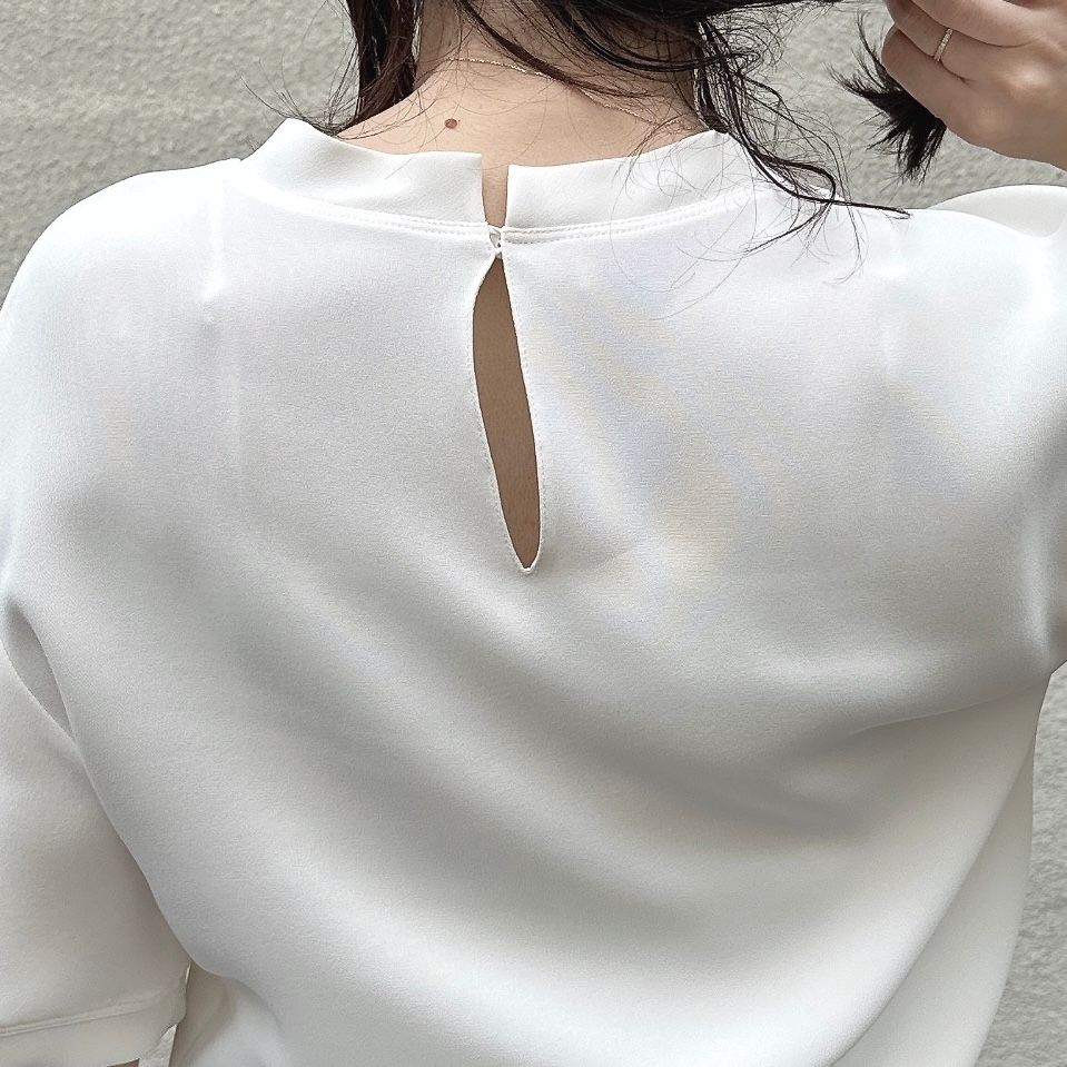 Back Slit silk shirt / クルーネック Tシャツ / シルクシャツ / レディース / アイボリー