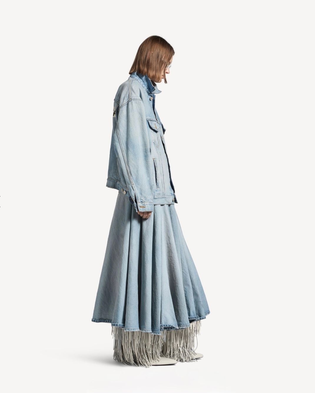 ダーティーエフェクト デニムジャケット レギュラーフィット / ウィメンズ / ウェア / デニム / ライトブルー / 2026SS NEW