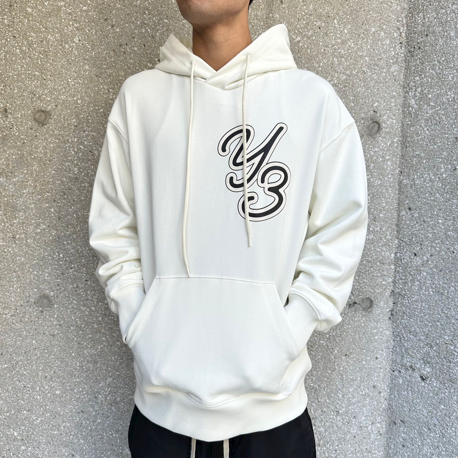 GFX Hoodie / フーディ / パーカー / オフホワイト