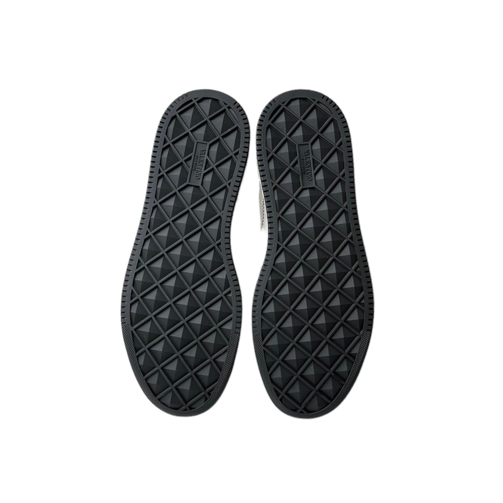 One studs nappa leather low top sneaker / シューズ / スニーカー / レザー / スタッズ / ホワイト
