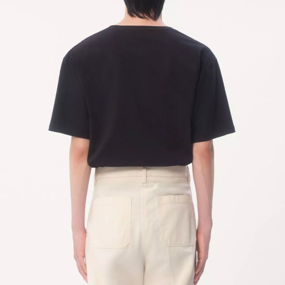 【FW25】VALENTINO プリントコットンTシャツ VALENTINO - プリント コットン Tシャツ / ブラック / ユニ