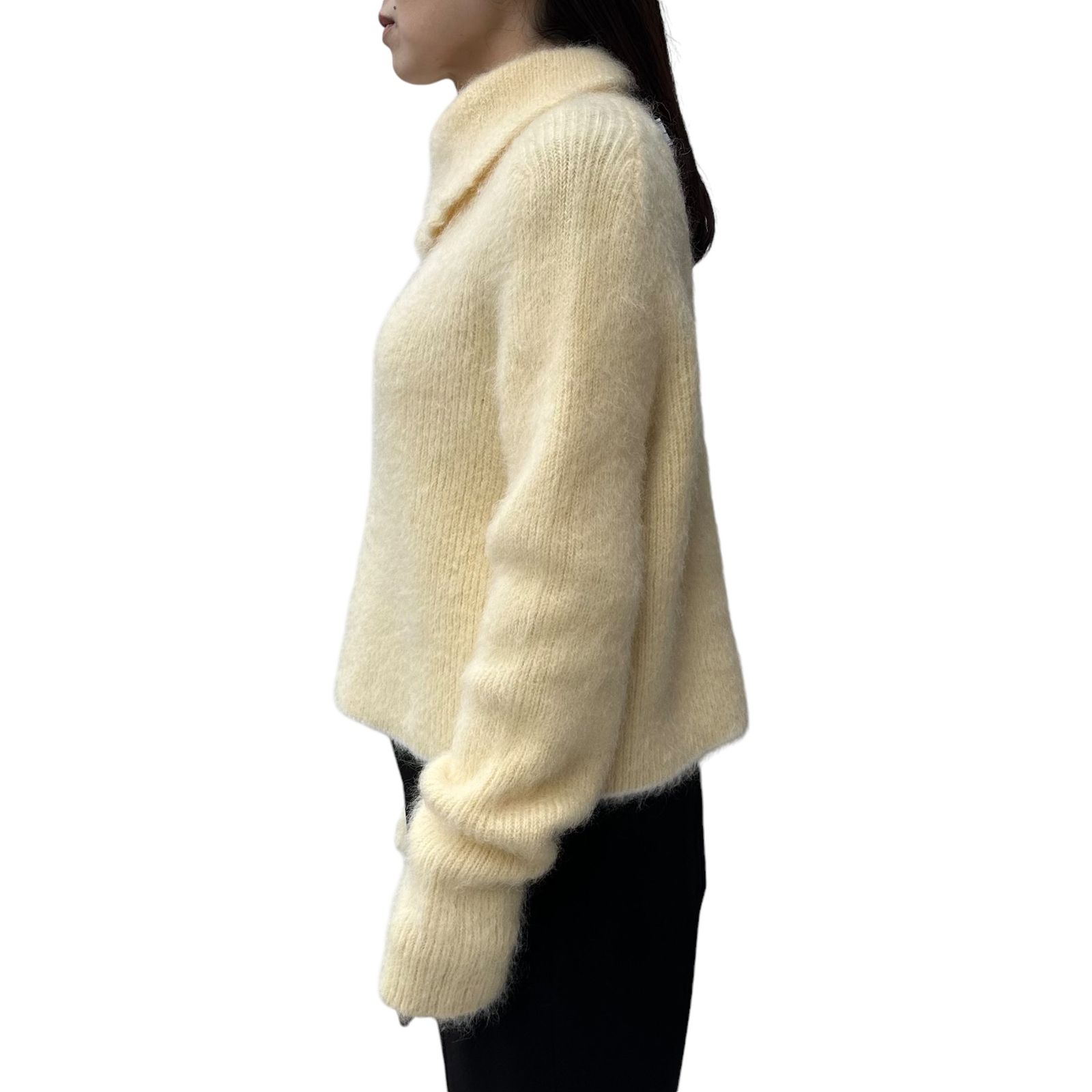 イエロー（黄色）系 イタリア JACQUEMUS(ジャックムス) カーディガン(レディース) - 海外通販のBUYMA
