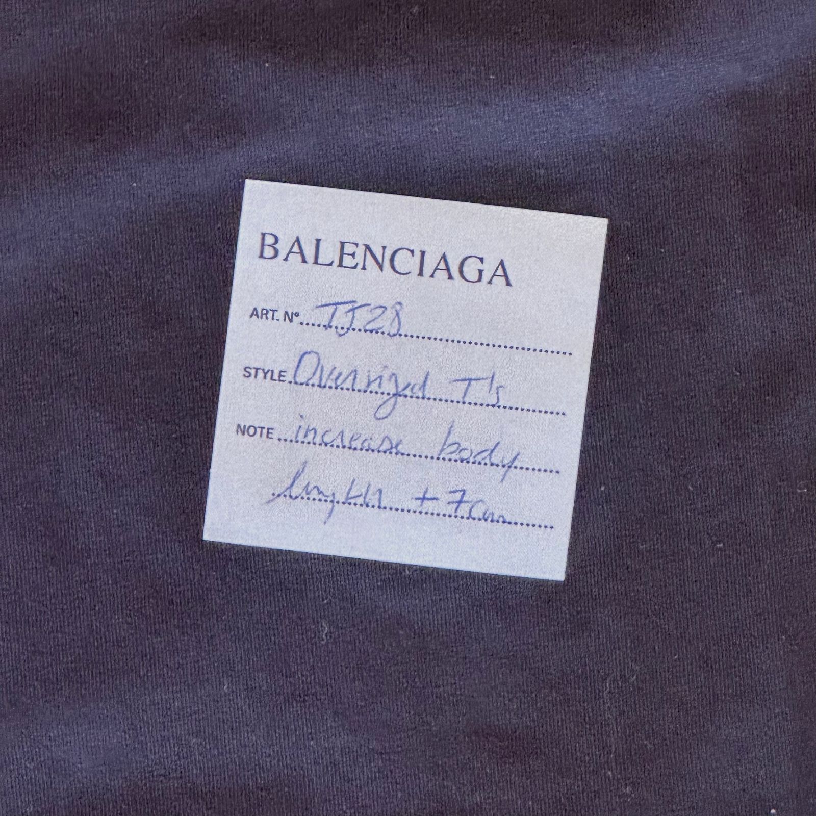 最安値挑戦中★BALENCIAGA★サンプル ステッカー Tシャツ★BLACK ABs1szirnqZn.jpg?width=768